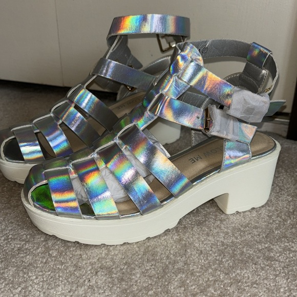 Nasty Gal Women's Fit of Cage Silver PU Gladiator Sandal Never worn size 7 - Picture 6 of 6